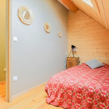 4 Bedroom Awesome In * Romeries