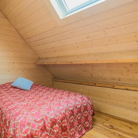 Tatil Evi 4 Bedroom Awesome In Romeries