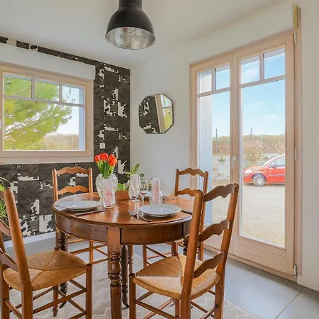 4 Bedroom Awesome In Romeries